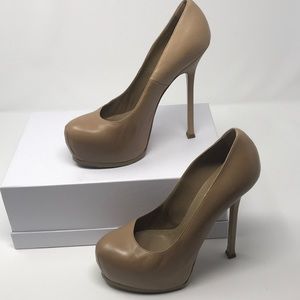 Yves Saint Laurent - Platform Pumps - Nude color